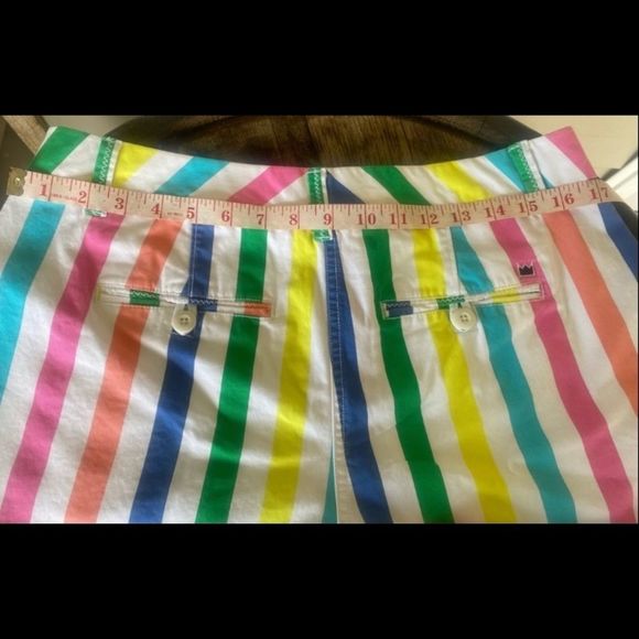 CROWN & IVY Rainbow Striped 
 5 Inch Inseam Caroline Shorts Sz 8 - Picture 5 of 9